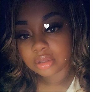 Meet your Posher, Monet